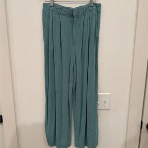 Z Supply Women's Teal Cropped Pants